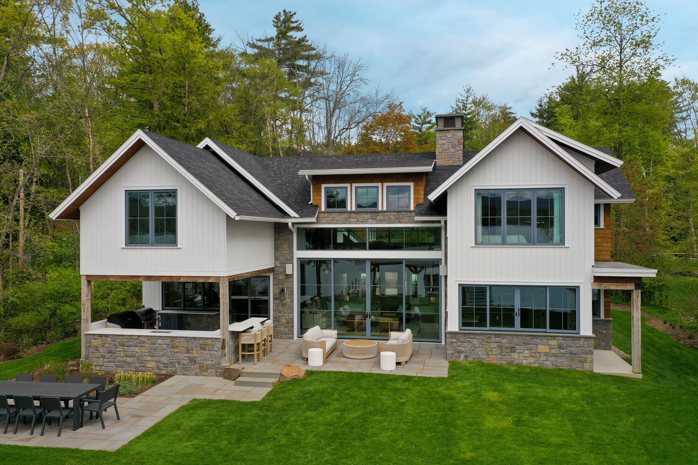 harpers-fin-lake-side Harper's Fin is a new residence designed by AJA Architecture and Planning that overlooks a bay on Lake George, New York.